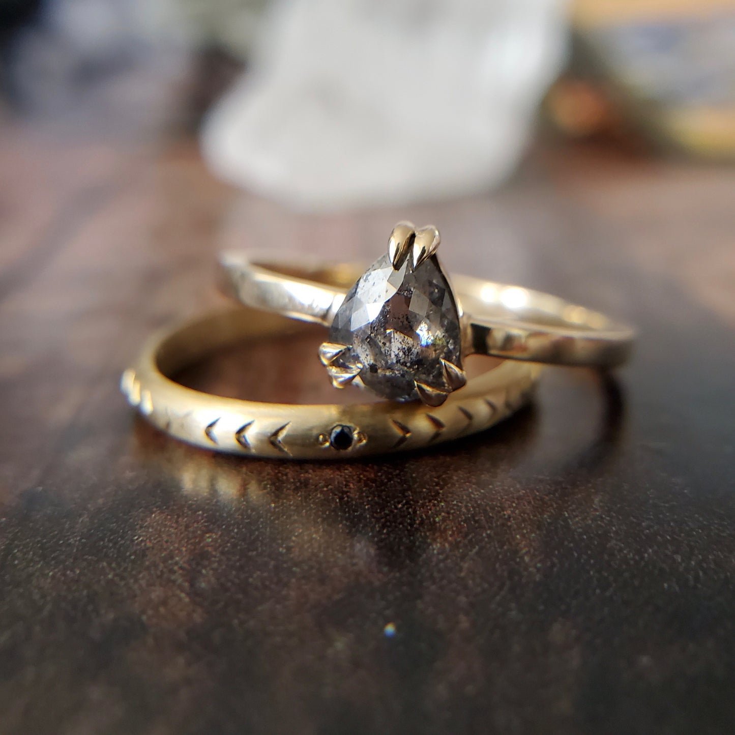 Arrow Pattern Band with Black Diamonds