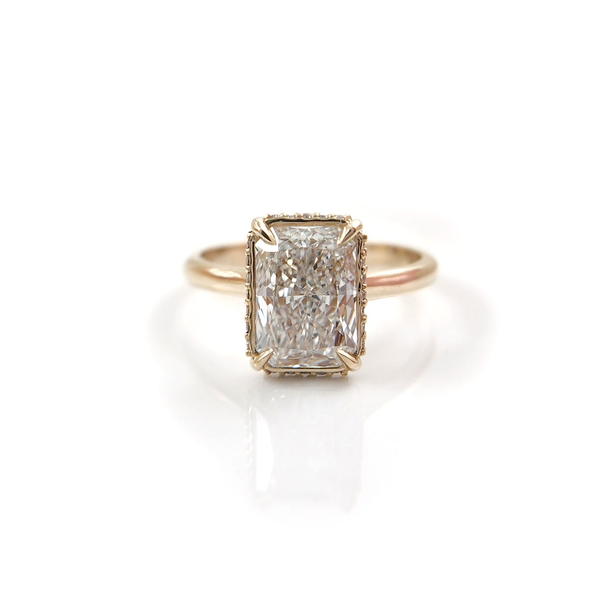 Radiant Lab-Diamond with Hidden Halo