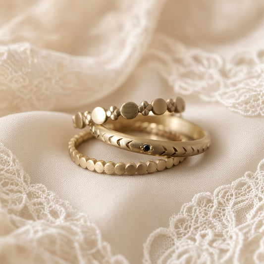 Arrow Pattern Band with Black Diamonds