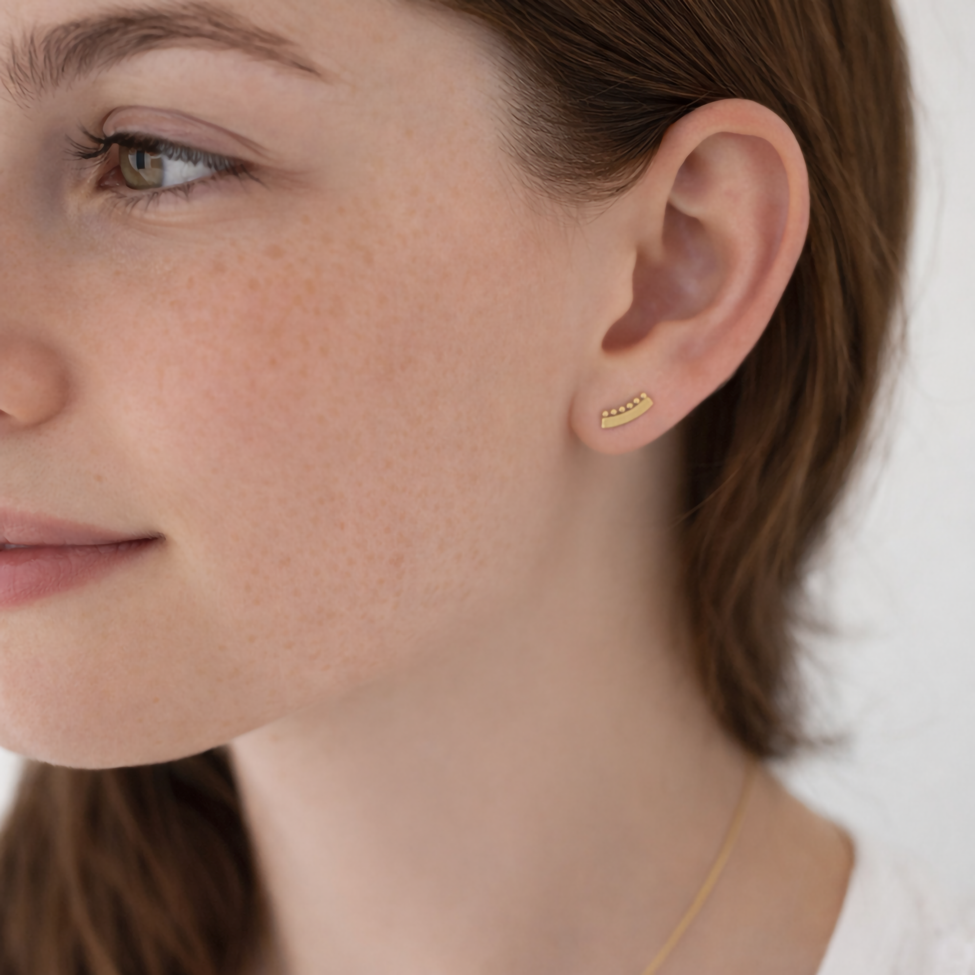 Curved Bar Stud Earrings