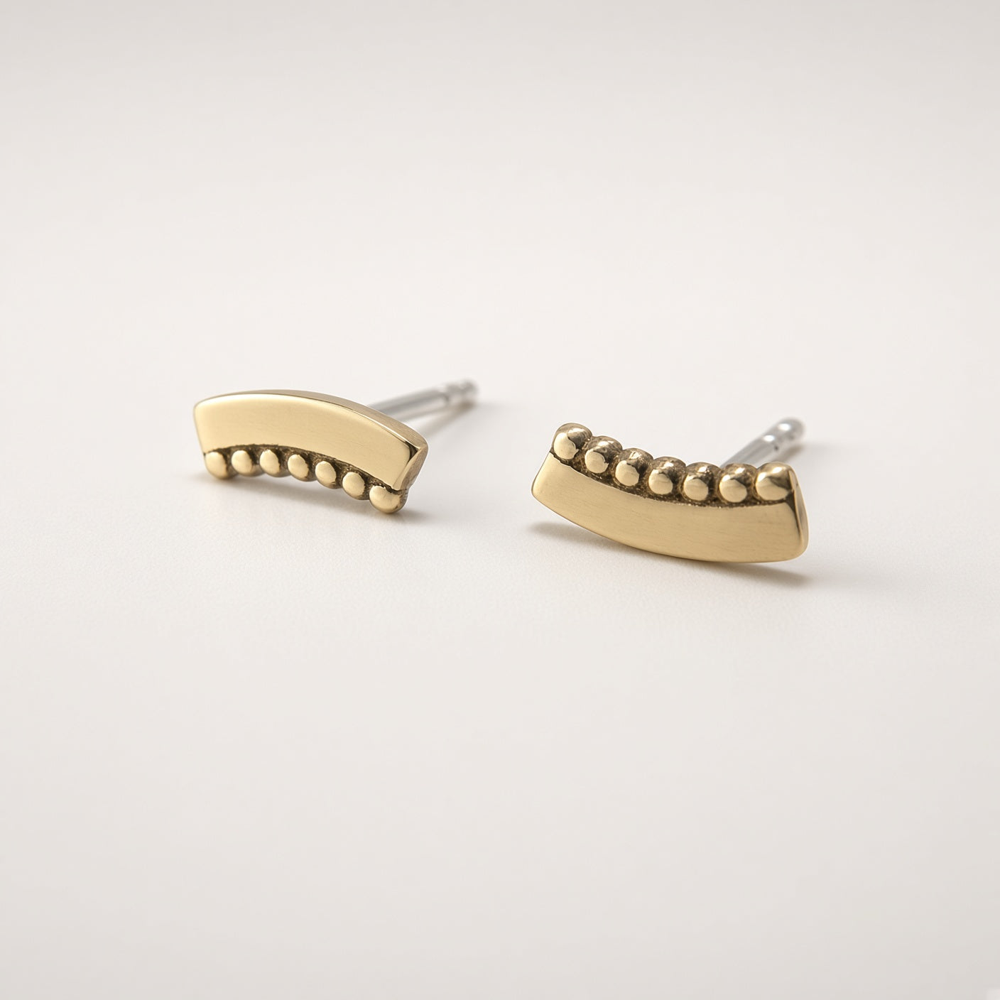 Curved Bar Stud Earrings