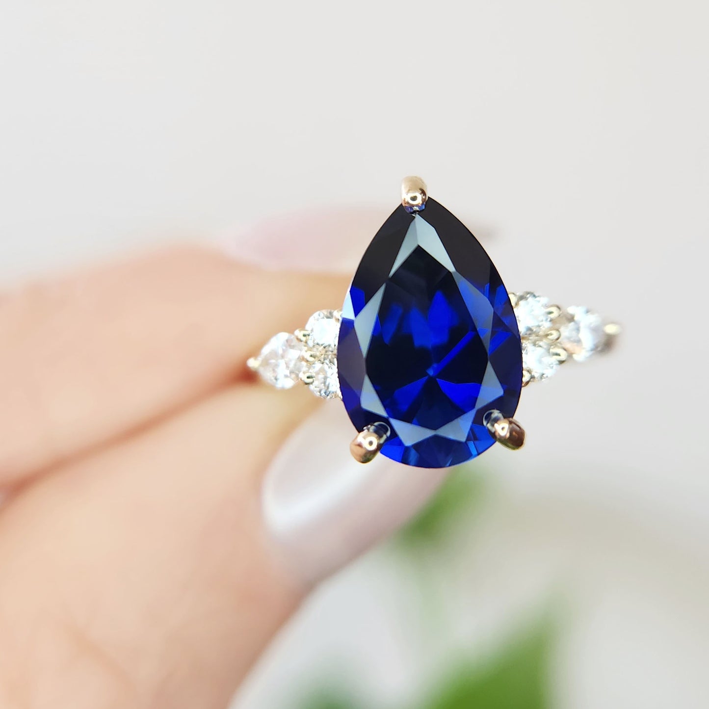 blue-sapphire-pear-engagement-ring