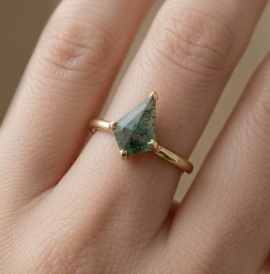 Kite-Cut Moss Agate Engagement Ring